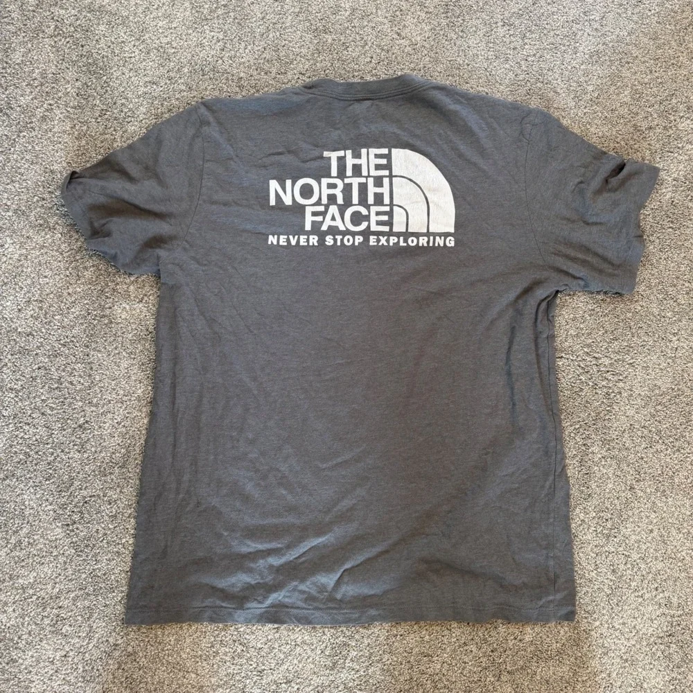 The North Face Mens Circular Design Graphic T-Shirt Dark Gray Heather Large L